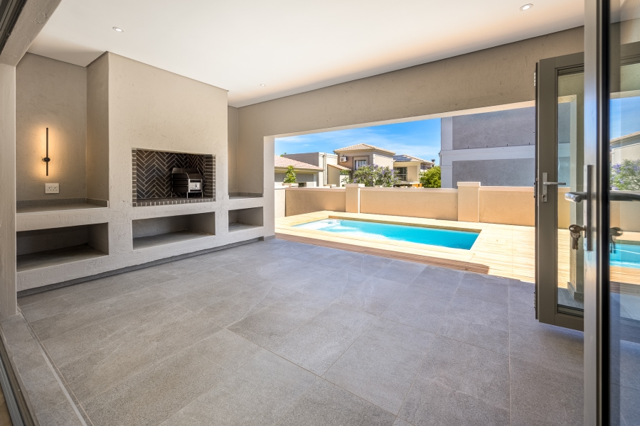 4 Bedroom Property for Sale in Vierlanden Western Cape